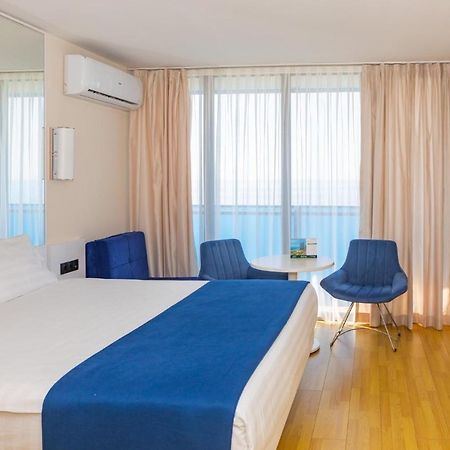 Orbi City Luxury Suite Batumi Exterior photo